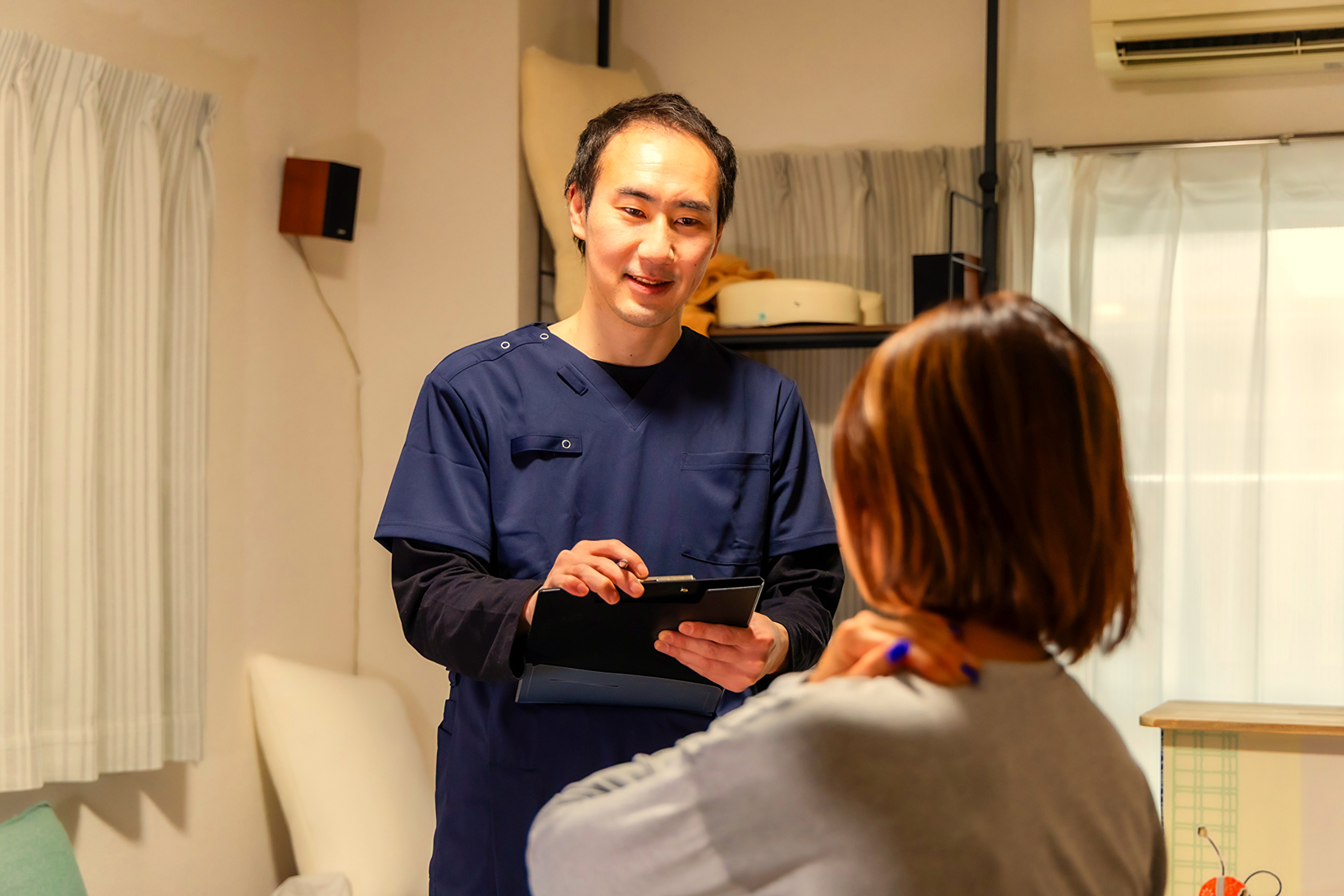 止まっていた時間が、ここで再び動き出す　【エスタ】丁寧なカウンセリングで原因を見極め最適な施術プランをご提供いたします。落ち着いた空間で心と身体をリフレッシュしてください。」慢性肩こり・腰痛・姿勢改善、産後ケアなどお一人おひとりのお悩みに対応します。