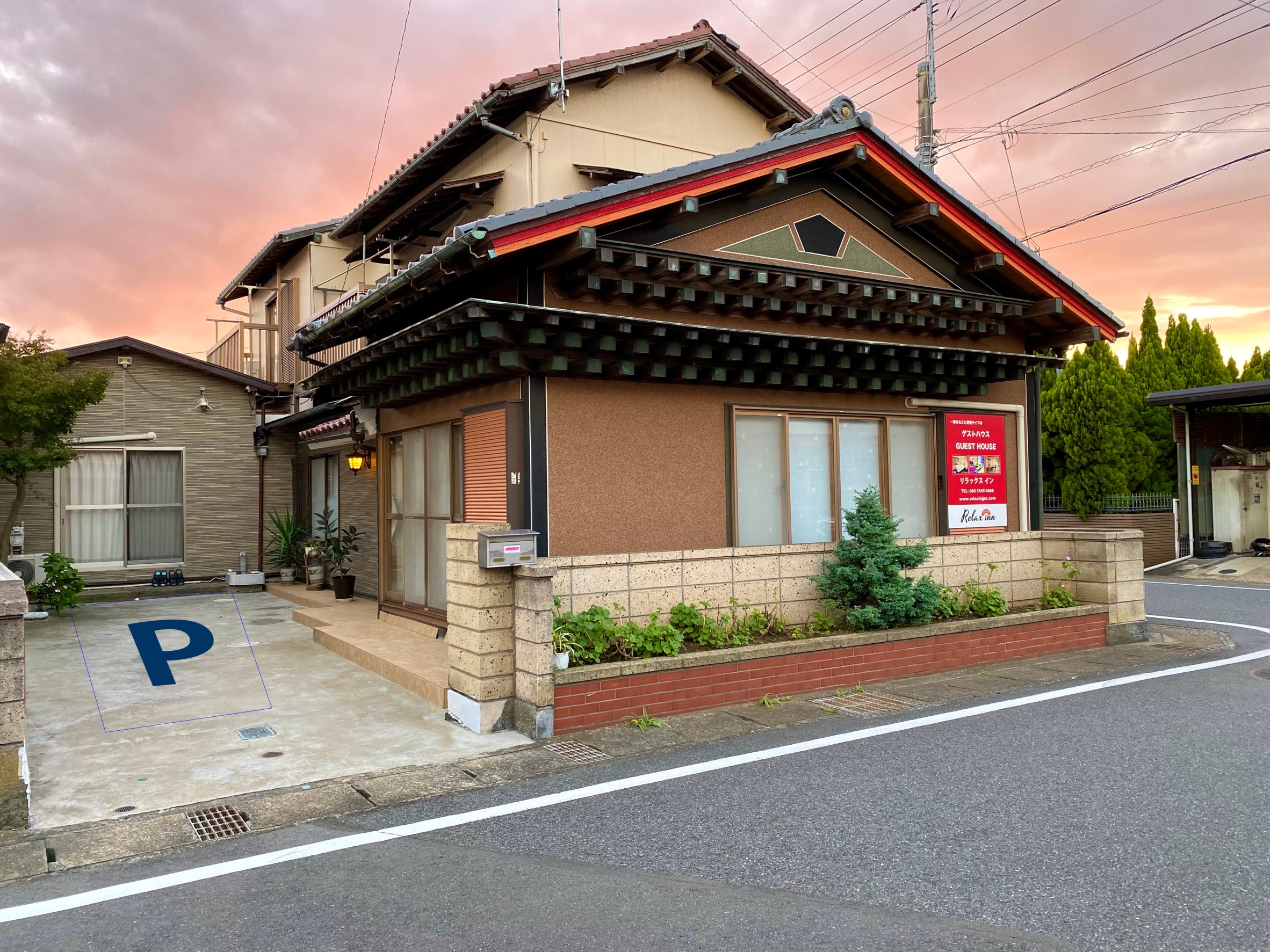 広い一軒家に12名様宿泊できます！清潔にこだわってます。他社サイトにて上記10%のゲストチョイスに選ばれてます