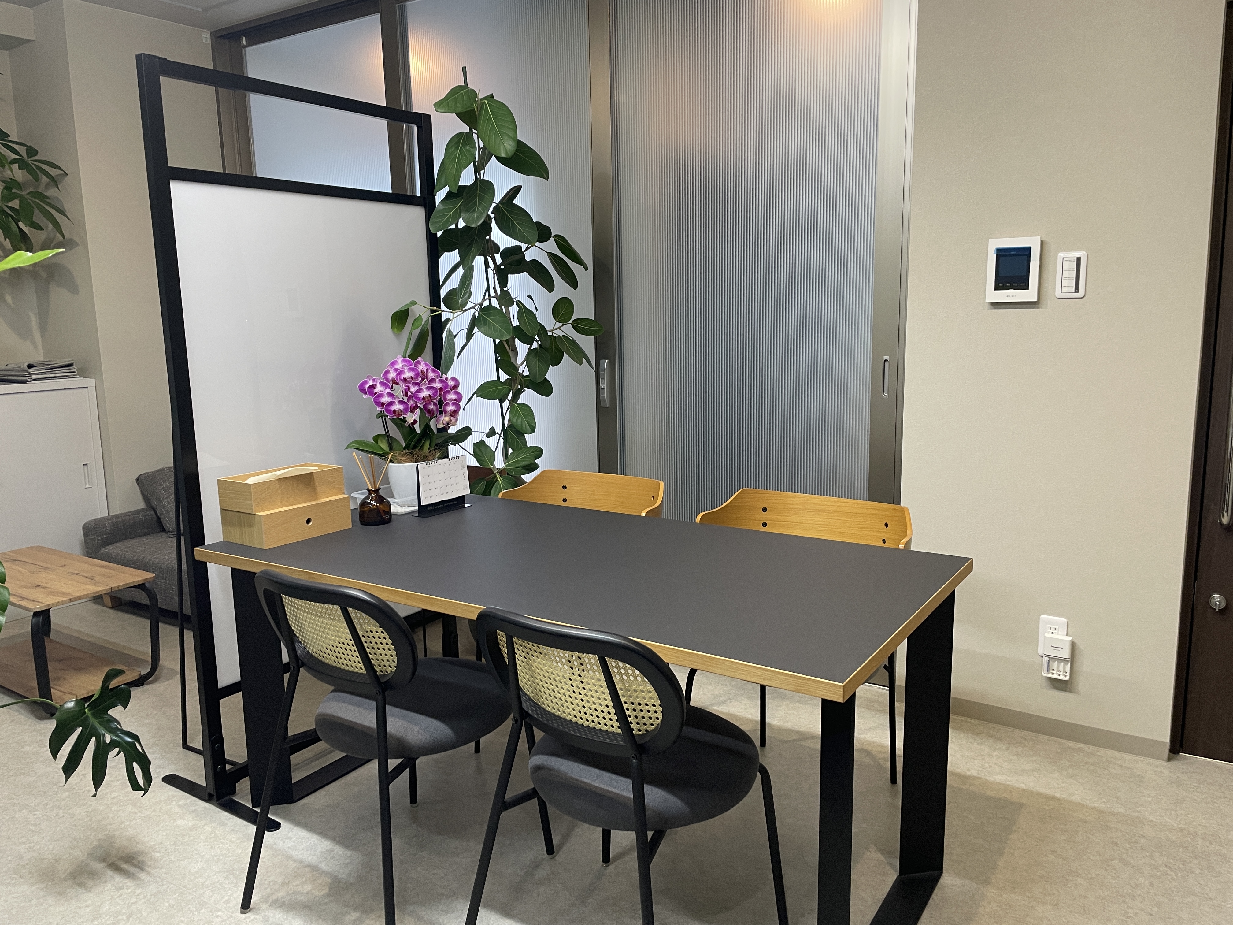 落ち着いた空間で、賃貸管理や不動産のご相談をしていただけます。